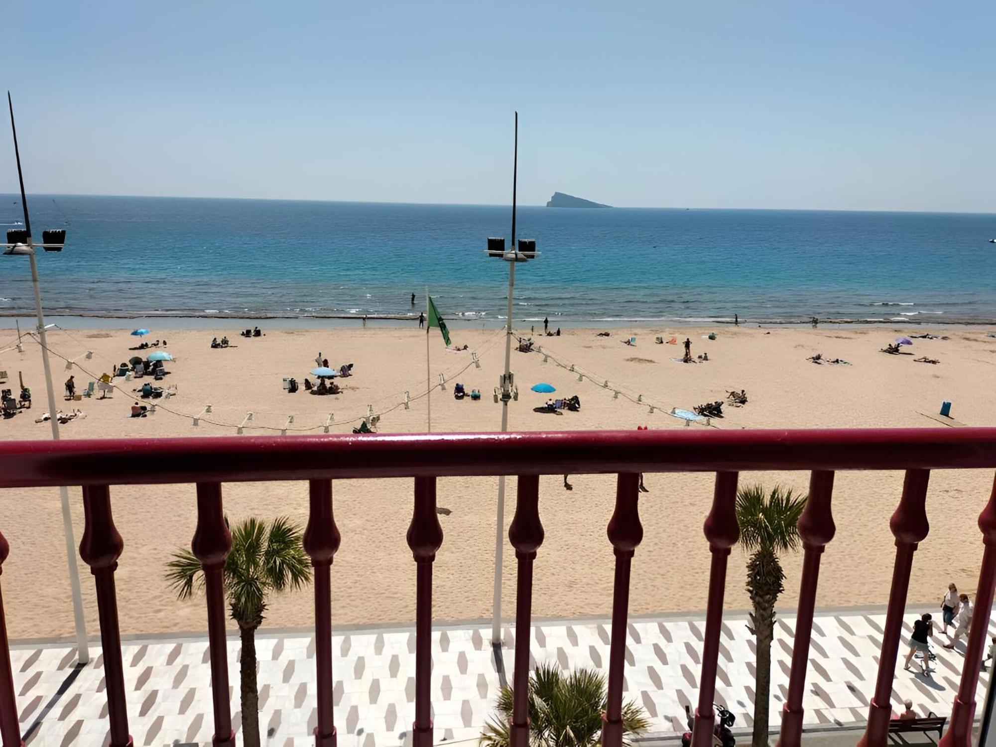 Las Damas 3B Beach Front - Pool & Parking Benidorm Exteriér fotografie